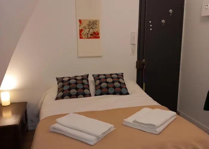 Charming Room - Famous Marais Neighborhood